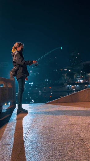 路亚纺车轮单手操控技巧