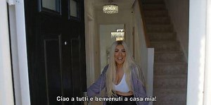 Com'è la casa di un vero Geordie? Chloe Ferry ti porta a fare un giro nella villa in cui vive con Sam Gowland 🏠 #GeordieCribs | MTV Italia