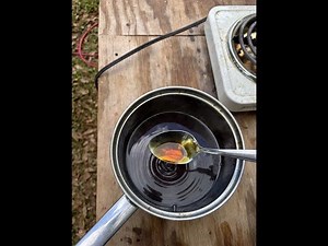 Making Varnish for the violin