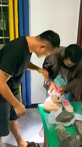 Jade stone cutting - Final chapter #jadeite #jade #jadestonecutting #jadestonecuttingjackpot#jadestonejackpot #gemstone #crystals #emerald | JadeKing