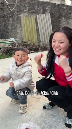 It s more fun to grab strawberries without a wide version Shiyu Ting #Rural funny