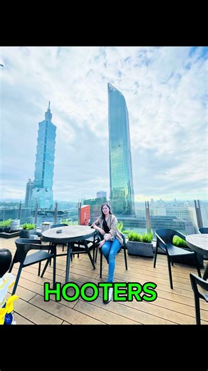 Exploring Hooters Experience at Taipei 101