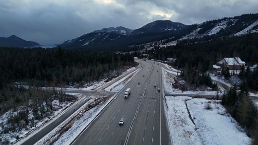 Snoqualmie Pass expects 10-15 inches of snow after blizzard warning