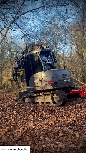 That’s different @groundlordltd Mecalac and it’s timber trailer shifting some cord on a forestry project so the valtra can come and collect 🪵🥰 #groundlord #groundlordmechteam #groundlordcontracting #groundlordarbteam #mecalac #mcr6 #pocketrocket #timber #forestry #timbertrailer | Forestmachinemagazine