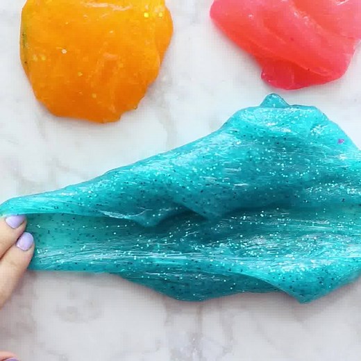 SLIME THAT WORKS! Earlier on this page I shared a real time, very unedited video of me making our liquid starch slime recipe. Here's a prettier version. Use either white or clear glue it's up to you! RECIPE: https://littlebinsforlittlehands.com/liquid-starch-slime-easy-sensory-play-recipe/ | Little Bins for Little Hands