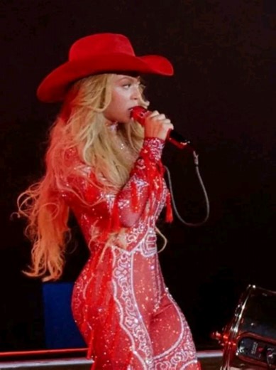 Beyoncé's II HANDS II HEAVEN Live Moments