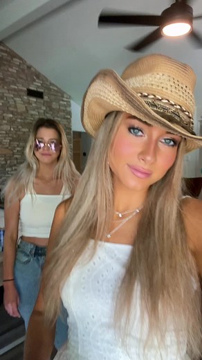 This was the better of the 2 bloopers 💀 ShouId I post the last one