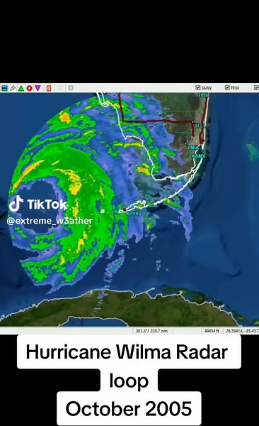 Hurricane Wilma radar loop! #fyp #popular #xyzbca #hurricane #🙏 #Damage #severeweather #extreme_w3ather