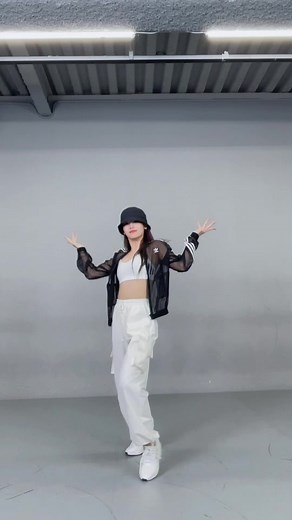 #ITZY_CHALLENGE_2#CrownDance #왕관춤#YEJI #예지#ITZY #있지 #MIDZY #믿지#CRAZYINLOVE#LOCO#ITZY_LOCO