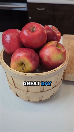 Blue Alpine Freeze Dryers on Instagram: "Just a simple video showing how to freeze-dry apples! More recipes using these freeze-dried apples are on their way! 😊🍎"