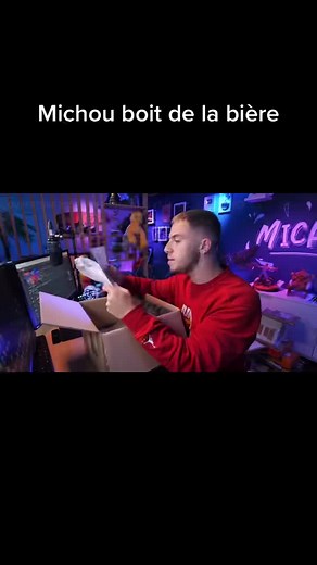 Michou boit de la bière #pourtoi #michou @michou_yt