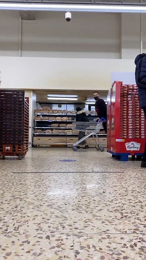 THE REASON I AM DIFFERENT GRAVY.