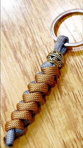 Paracord Keychain. Bead and snake knots all the way!! #paracord #keychain #paracordkeychain