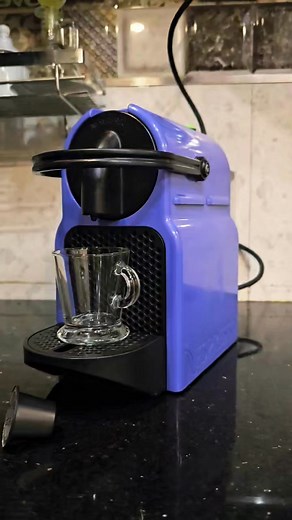 Nespresso inissia 💥19 bars 💥 Bono caba 🇪🇺 0️⃣5️⃣4️⃣1️⃣9️⃣3️⃣5️⃣7️⃣6️⃣2️⃣ Livraison disponible 58 wilaya توصيل متوفر | Machine A Café