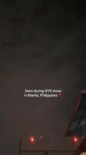 Strange orb seen moving erratically during firework show #ufo #alien #orb