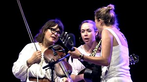 I’m With Her Covers Vampire Weekend At Grey Fox 2019: Pro-Shot Video