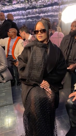 Vogue on Instagram: "A longtime @Dior darling, @BadGalriri sat front row today at @jonathan.anderson’s debut couture show for the French fashion house. See the collection at the link in bio. Video by @enzoply"