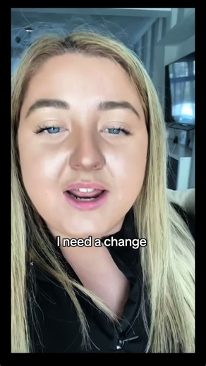 And that’s on, Getting rid of the caked makeup, Terrible bleached hair, The slug brows, A bit of sun on my skin and of course, eating & drinking healthily #health #glowup #healthtransformation #healthjourney #skincare