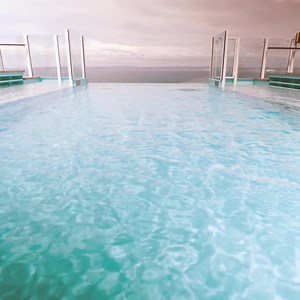 15K views · 311 reactions | To infinity and beyond ✨ Relax, take a dip and watch the world go by with incredible panoramic views from Iona's infinity pool. | P&O Cruises | Facebook
