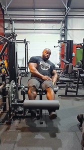 Leg Day 🦁🦵🔥 | Samson Dauda