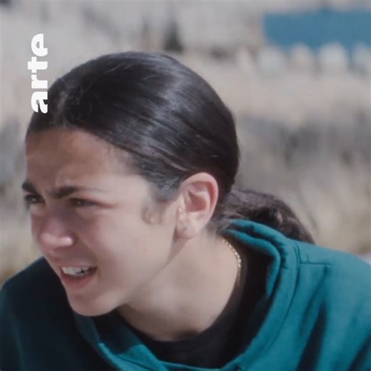 L'amour est une affaire de langue, au sens propre comme au figuré. 💘😋 🏆 Primé au Festival Côté court, "La vérité" en replay : bit.ly/CCVérité | Court-circuit