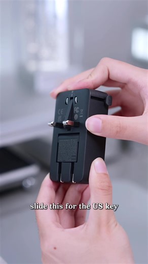 Anker's 5-in-1 Travel Adapter Review