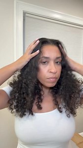 The summer season can really put your curls to the test☀️ Check out this #curlkeeperroutine for the ultimate frizz control 🫧🩷Original Liquid Styler | Curl Keeper