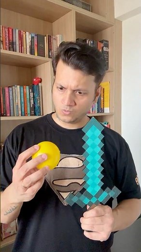 CRAZY BALL IN MINECRAFT ⛏️🤪⚾ #shorts #youtubeshorts #cricket #unboxing #ball #funny