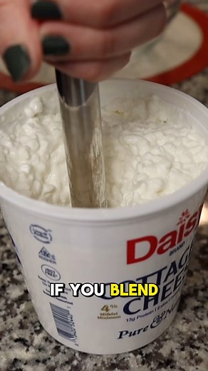 Keto Twins on Instagram: "We made the viral cottage cheese chips… but BETTER 🔥 Crispy, cheesy, high-protein, low-carb—and made in the MICROWAVE 😱 Here’s how we did it: 🧀 1/2 cup blended Daisy 4% cottage cheese (other brands may not work) 💪 1 tsp egg white powder (makes them extra crispy!) Spoon small circles onto parchment paper and microwave until golden and crispy. ⚠️ Keep an eye on them—microwaves vary! Some people use half power. That’s it. So easy. So good. Save this and tag us if you t