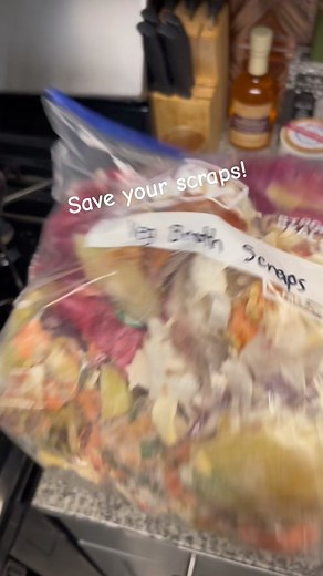 Homemade Vegetable Broth from Kitchen Scraps