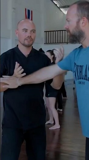 Tai Chi Master Adam Mizner demonstrates the importance of Release #taichi