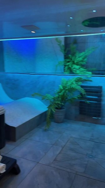 Don’t settle for less ladies #staycation ❤️‍🔥