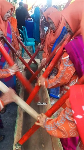 Bagontong menyambut tamu, acara nyorong serah di rarak ronges Sumbawa Barat #tradisi #hajatan