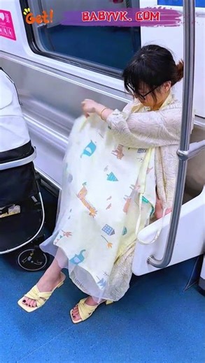 Breastfeeding Privacy Cover – Lightweight Comfort for Moms on the Go #Postpartum