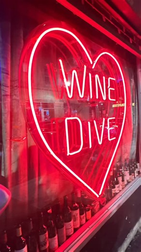 Sansom Street Revival 🍷🍣🎶 Sansom Street in Rittenhouse is buzzing again with the openings of @winedivephilly , @uchirestaurants , and the recent arrivals of @dancerobot.phl and @triaphilly events. The block’s got its groove back — now if only @phillypretzelfactory would bring back those late-night pretzels 🥨 | Philly ChitChat