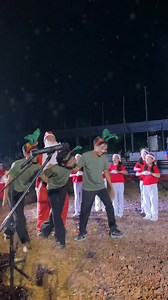 𝐂𝐡𝐫𝐢𝐬𝐭𝐦𝐚𝐬 𝐢𝐧 𝐨𝐮𝐫 𝐇𝐄𝐀𝐑𝐓𝐒 2025 𝐋𝐢𝐠𝐡𝐭𝐬-𝐎𝐧 𝐂𝐞𝐫𝐞𝐦𝐨𝐧𝐲 This year, the Provincial Government of Zamboanga del Sur—headed by Gov. Divina Grace Yu, Vice Gov. Roseller Ariosa, and the Board Members—held the Christmas Lights-On Ceremony in its simplest form as a heartfelt gesture of solidarity with the victims of this year’s typhoons. The celebration highlighted the true spirit of the season: cherishing 𝐟𝐚𝐦𝐢𝐥𝐲, strengthening 𝐜𝐚𝐦𝐚𝐫𝐚𝐝𝐞𝐫𝐢𝐞, and embracing lif