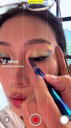 Creative Kaleidoscope Makeup Tutorial