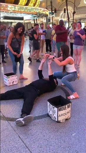 two in the pink one in the stink #theoriginalpickmypose #pickmypose #viral #movemearound