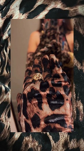 I made it to New Orleans for DomCon 😊 and YES- I got everything packed in my lil’ suitcases just fine. Didn’t even go over the weight limit. Anyways … Check out my dinner/red carpet/ opening ceremonies look 🐆 #DomCon #Domme #DommeLife #boots #gloves #leopardprint #scarf #femmes