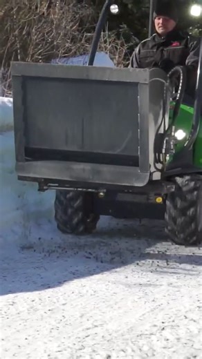 Frost's here. Ice is forming. And those untreated roads? Properly dangerous. As temperatures drop across the UK, we all know what's coming: slippery car parks, treacherous walkways, and roads that turn into ice rinks overnight. Time to get ahead of it. The Avant Salt Spreader = safer surfaces mean safer business. Forget the old-school methods. This hydraulic spreader uses a clever pendulum spreading plate that moves horizontally, giving you even coverage without flinging material everywhere. Wha