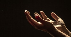 Kunut Duaları Oku: Kunut 1-2 Duası Arapça Yazılışı, Diyanet Meali, Anlamı, Tefsiri - Kunut Duası Türkçe Okunuşu ve Fazileti