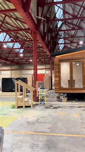 NOT YOUR AVERAGE LODGE With state of the art cedar cladding externally creating a timeless and elegant look. This 60x20FT custom unit is one to watch out for 👀. What do you think? #uk #prefabhouse #lodge #manufacturing #luxurylodge | Your Retreats