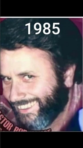 Pictorial Evidence that Bob Joyce is NOT Elvis #elvislives #elvistributeartist #bobjoyce