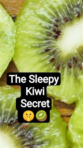 Why Eating Kiwi Before Bed Might Help You Sleep 🥝😴 #viral #wellness #health