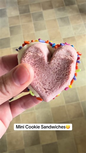 Gluten Free Mini Cookie Sandwiches 😋 Love @Sweet Loren’s ✨ cookie dough and @Supernatural Kitchen dye FREE sprinkles! #glutenfree #fyp #cookies #yummy