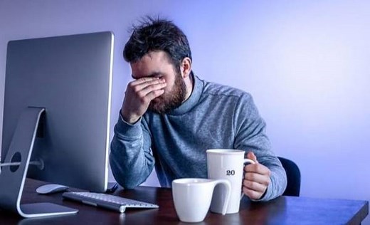 Uso de la tecnología y sus consecuencias: qué problemas de salud genera mirar pantall