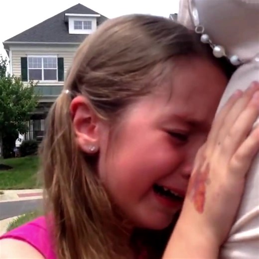 A girl, 9 years old, came home without shoes. This happened a few times. Her father Jeffrey was shocked and followed her one day to see why. The bus driver asked her to remove her shoes when she entered the bus. | ParentingPulse | Facebook