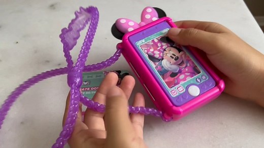 Watch Disney Minnie Mouse Chat with Me Cell Phone Set Video Review on Amazon Live