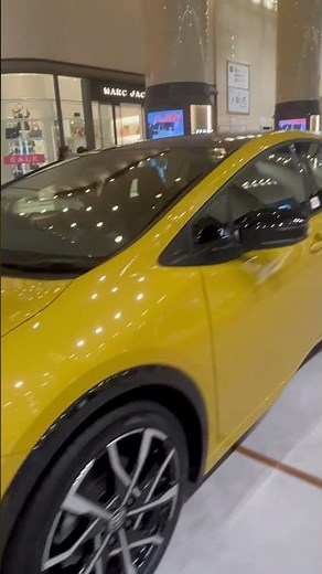 新型プリウスPHEVの気になるお値段は○○○万円で0-100加速は驚異の6.7秒！？ #short