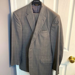 Jos A Bank Signature Gold men’s wool suit